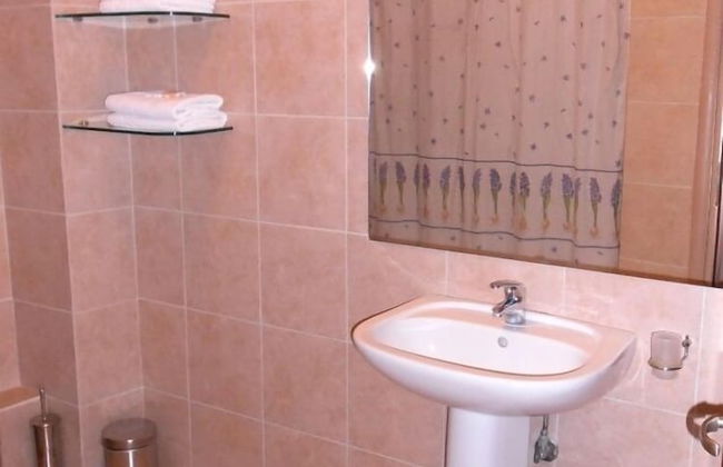 Lambrinos Suites - Photo 26