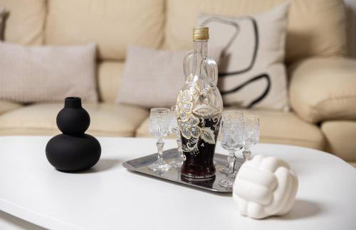 Apartment Flowers - Photo 16