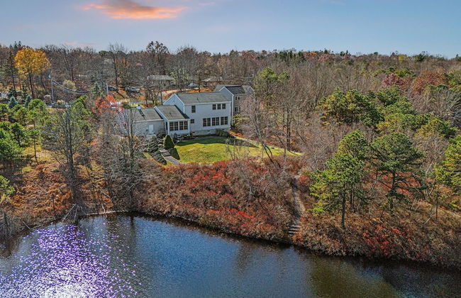 Laker s Pointe by Avantstay Lakefront Private Peninsula Hot Tub Game Room - Photo 2