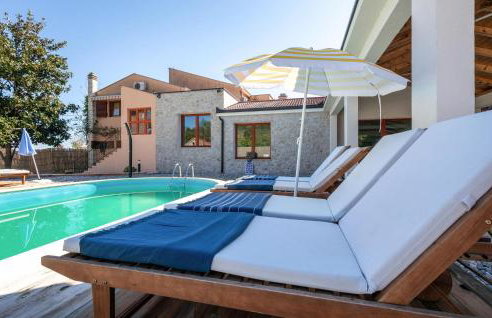 Gorgeous Home In Kula Norinska - Foto 13