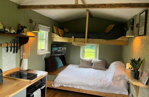 Mountbatten Shepherds hut & Buckhurst Shepherds hut - Foto 39