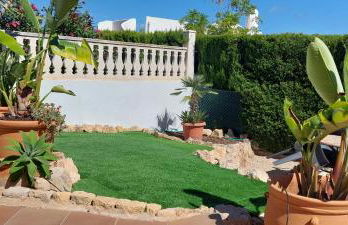 Villa totalmente independiente con piscina comunitaria - Foto 8