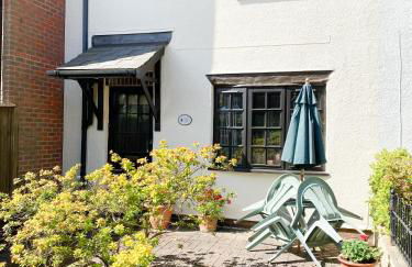 Harbourside House - Great Location - Parking - 2 En-Suites - Sleeps 5 Plus 1 - Photo 4