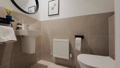 3 Bed House Business Sleeps 5 Location Wifi - Foto 2