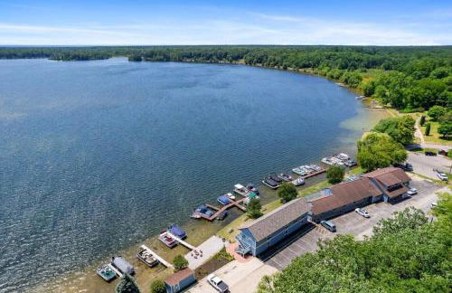 Fife Lake Lodge Multi-Level Lake View King Suite - Foto 38