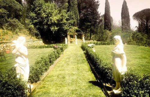 Majestic Villa in Hills of Florence with Gardens Gym Jacuzzi and Sauna - Foto 13