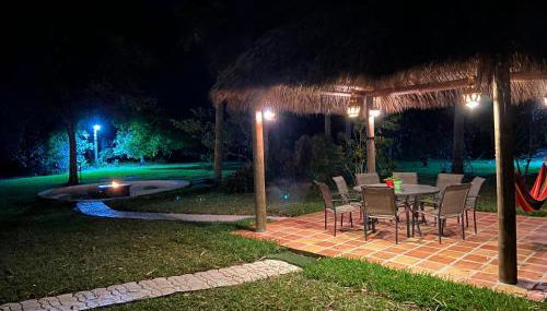 JUPITER WATERFALLS - NEWLY UPDATED - TIKI HUT, FIRE PIT, KITCHEN, POOL HEATER and MORE - Photo 3, Garden, Other