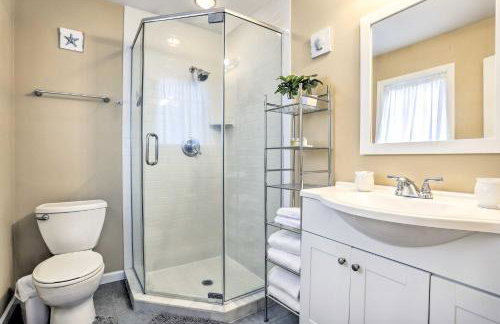Ideally Located Glen Cove Apartment! - Foto 17
