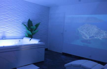 DIMA SUITE Jacuzzi Privatif - Foto 2