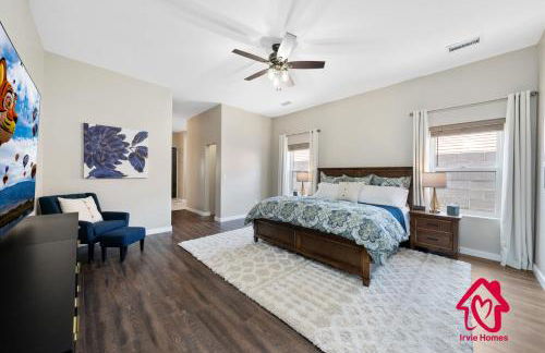 Fireside Oasis Retreat - An Irvie Home - Foto 35