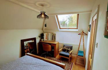 Detached House with Gated Parking in Whalley Range, Near Manchester City Centre - Foto 18