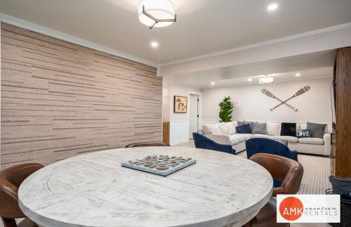 Wonderful Log Cabin near private beach and lake access - Foto 20