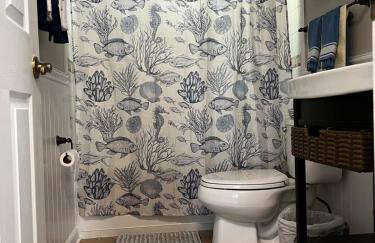 Coastal Cottage in Port Richey, Pet-Friendly Getaway Near Beaches, Parks, and Tampa - Foto 17