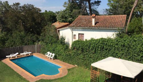 Eco house of oak, 15 min to BCN Max Pax 8 - Foto 2, Garden