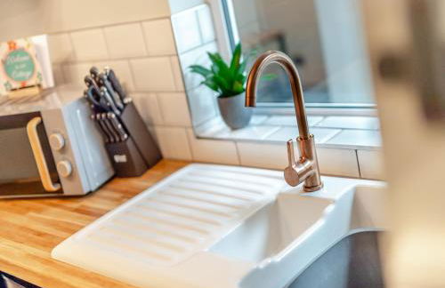 The Tipsy Bee At 143 - Foto 18