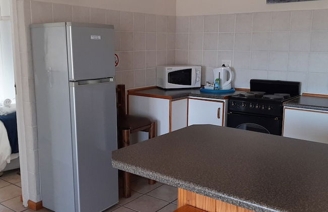 Oom Piet Self Catering Accomodation - Photo 17