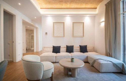 You Stylish Uptown Barcelona Apartments - Photo 3
