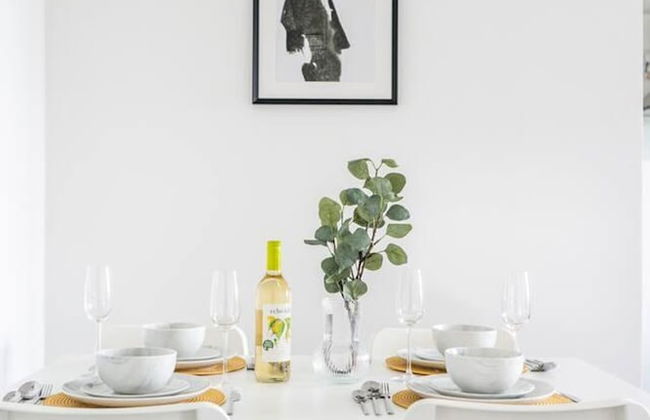 Livestay - One Bed Apt, Free Parking, Sleeps 4 - Foto 14