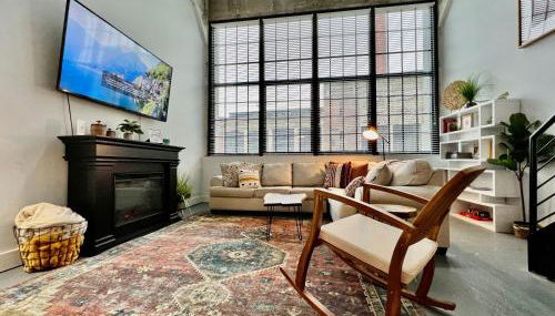 New renovated Loft in Old factory by Kings Island - Photo 4