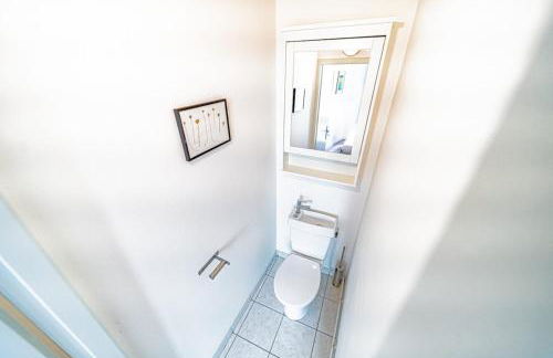 Cozy 1-Bedroom in Central Oullins Steps from the Metro - Foto 10