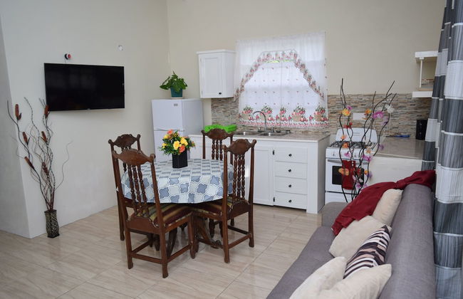 Justinn Apartments - Foto 10