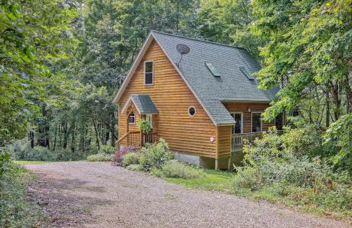 Cheerful Two Bdrm Cabin with Hot Tub & Pet Friendly - Foto 2