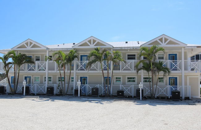 Island Inn - Photo 27