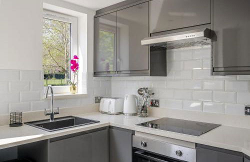 2 Luxurious Apartments with Free Parking near Chelmsford City - Foto 12