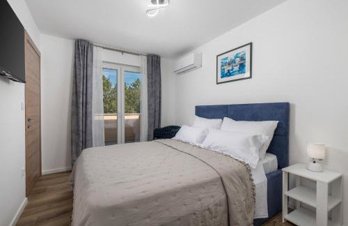 Romantic villa with pool, surrounded by nature - ID 2507 - by TRAVELER tourist agency Krk - Foto 31