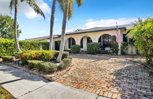 Sunny Paradise w Saltwater Pool Hot Tub Grill Sunrise - Foto 28