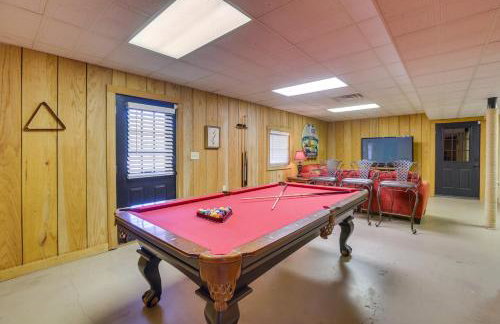 Waterfront Lay Lake Retreat w/ Dock & 3 Piers! - Foto 18