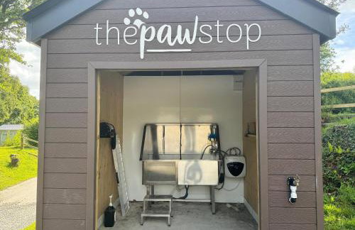 Modern two bedroom caravan with sofabed Sleeps 6 - Foto 16