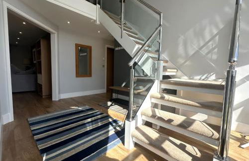 Trewhiddle Retreat V14 by Together Travel - Luxury 4-Bedroom Villa - Foto 8