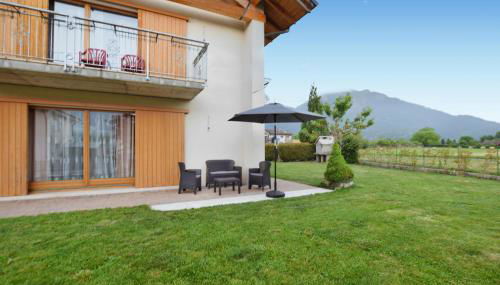 2 Bedroom Cozy Apartment In Lamon - Foto 2