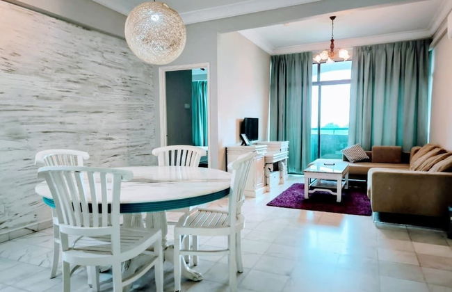 Century Bay Private Residences - Photo 16