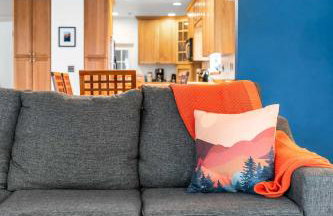 Parkside Escape South Hill w Private ADU - Photo 25