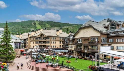 Park Plaza #304 - Beaver Creek 2-Bed Over Ice Rink - Foto 2