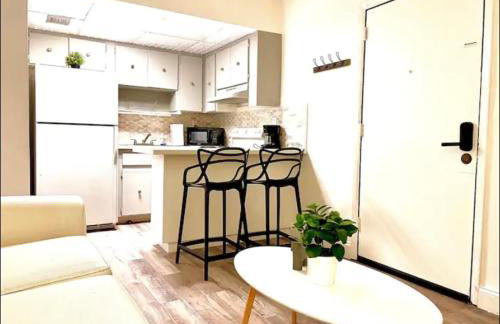 Miami International Airport 1 - Photo 31