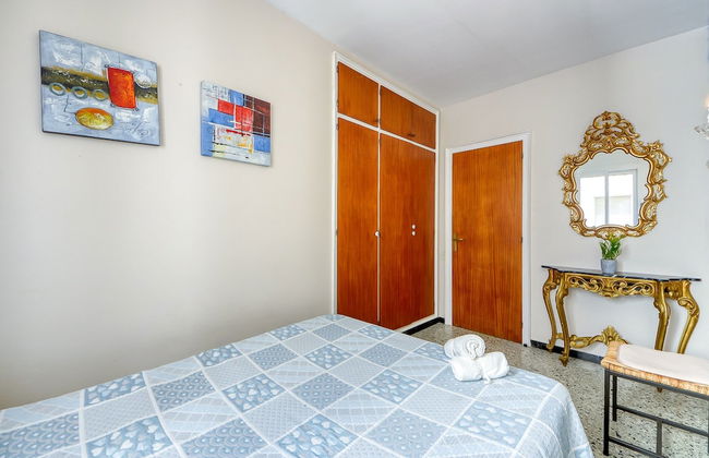 Apartment Near Plataj De Roses Beach - Photo 6