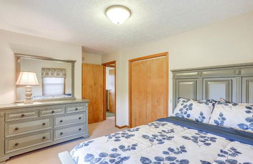 Quiet Greenwich Home with Pool and Screened Porch! - Foto 19