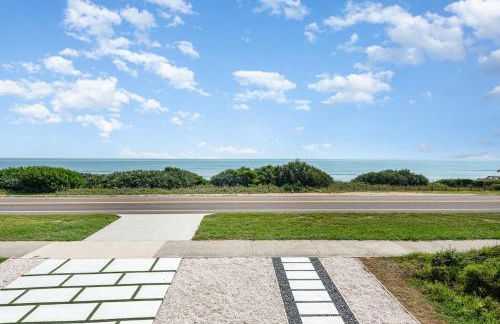 The C House - Photo 57