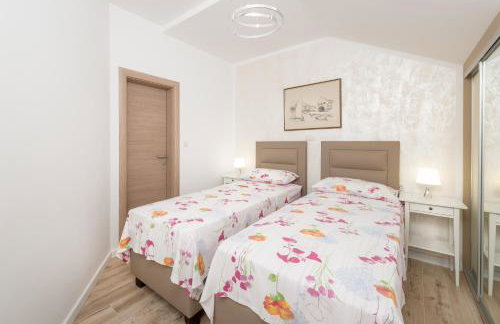 Superb Beachfront Luxury Seaview with Private Beach - Photo 24