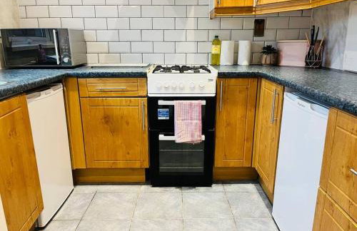 Family Home in Residential Neighbourhood - Foto 3