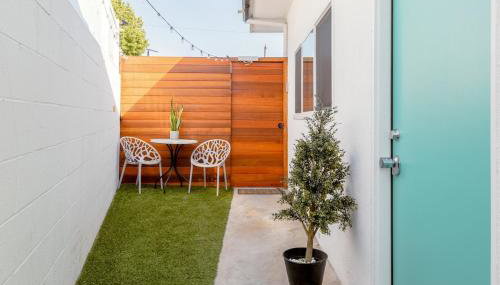 Sleek Luxury Studio with Patio LAX & Beach Access - Foto 3