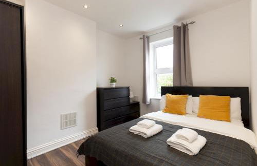 Pass the Keys 2BR House Garden Sleeps 6 Elizabeth Line - Foto 5