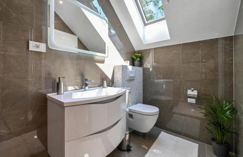 Beautiful Home In Vrtnjakovec - Foto 32