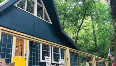 Newly renovated A-frame 5 Min walk to main street - Foto 3