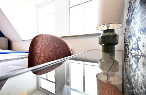 Rosengarten Apartments Fürth, Moderne Serviced Apartments in Citylage, ganze Ferienwohnung 50 m2, nahe Nürnberg, Metro, Sauna, Frühstück & Parkplatz - Foto 6