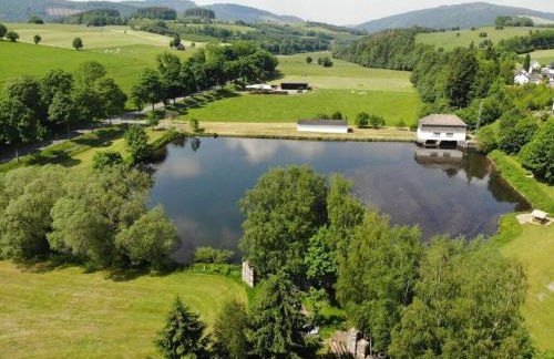 Modern Retreat by the Lake - Foto 29