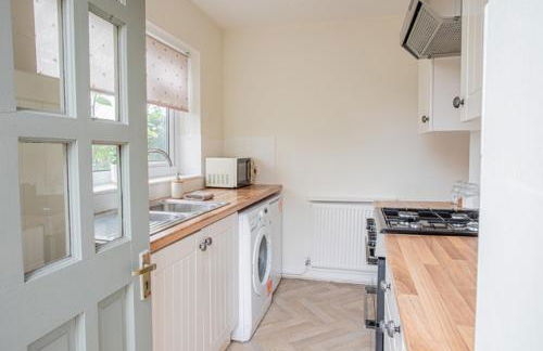 Warm Cottage Stay In Lindley - Long Term - Foto 4